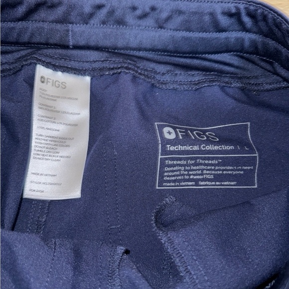 Figs Zamora Navy Jogger Scrub Pants size Large - Picture 8 of 10